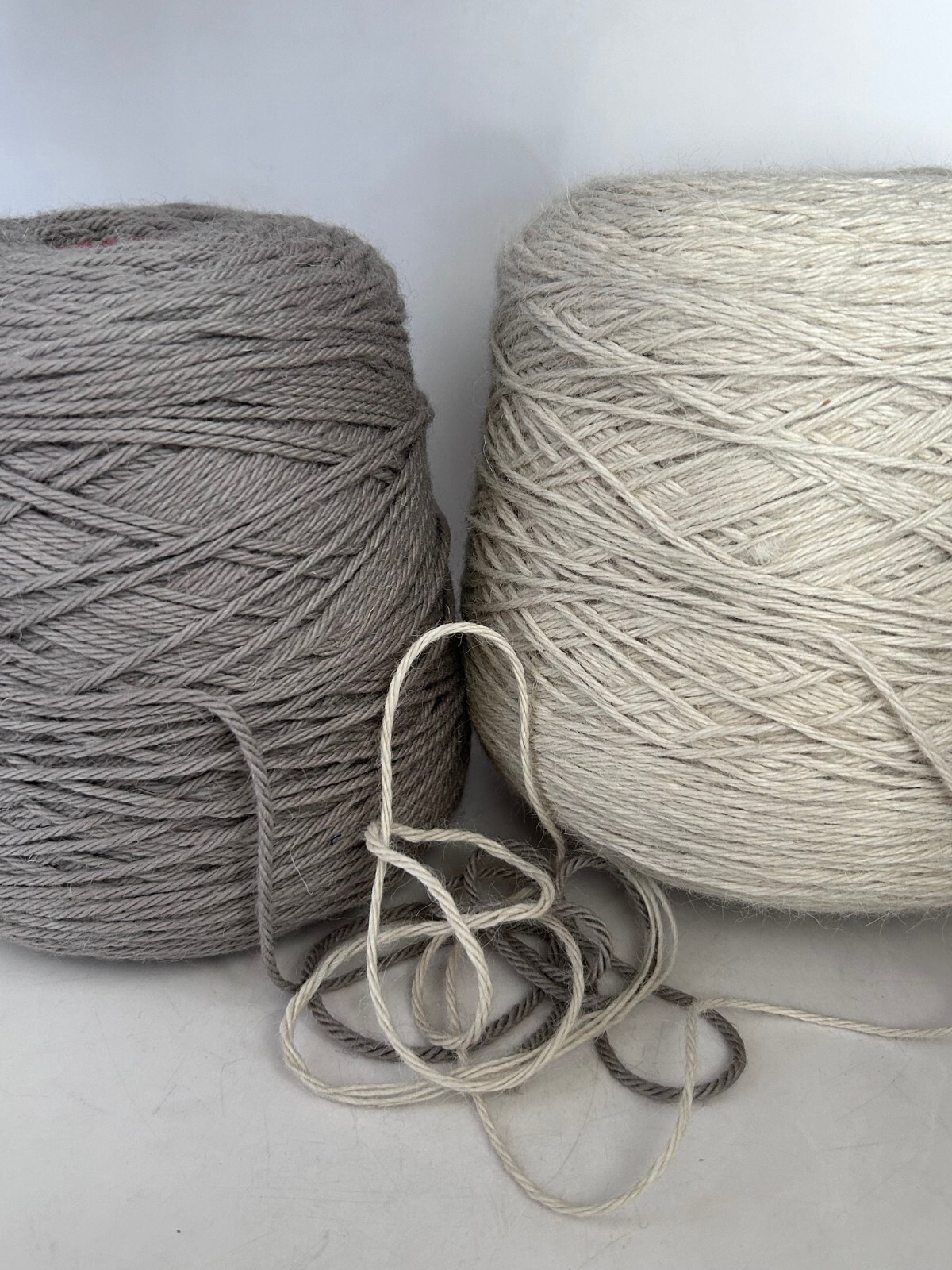 Beautiful Lot 2 Cone Spool Bulky Highland Weaving Wool Yarn 5lb 6oz