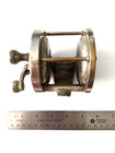 Vintage Pflueger Oceanic 300 Free Spool Surf Casting Fishing Reel w/Thumb Brake — photo 4
