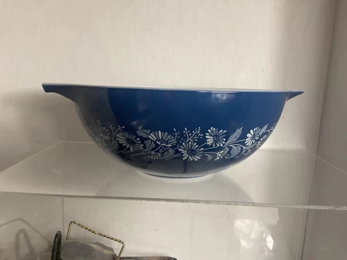 Pyrex Blue Colonial Mist #444  Cinderella Nesting Bowl Excellent Condition