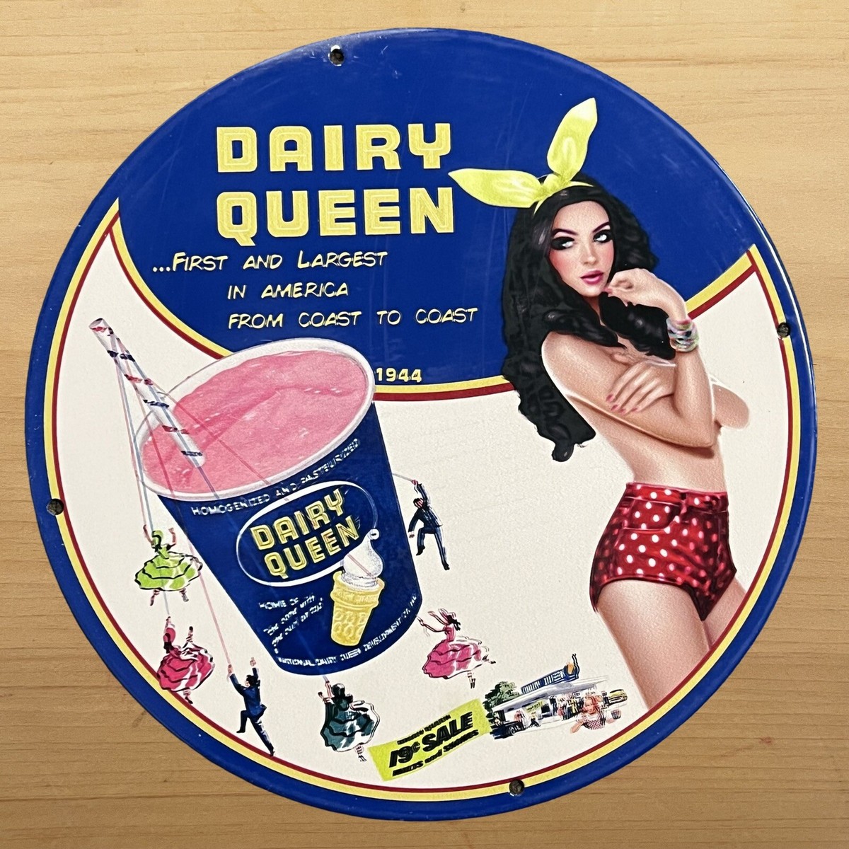 Vintage Dairy Queen アイスクリームShop New dairy queen store opens in north hollywood