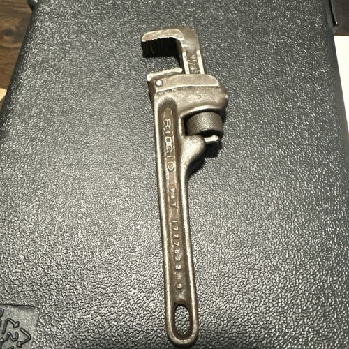 VINTAGE RIDGID 5-1/2” LONG OFFSET PIPE WRENCH 1727623 RIDGE TOOL CO. ELYRIA USA - Picture 4 of 6