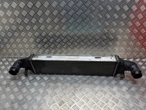 Mercedes-Benz E W212 2015 Ladeluftkühler A2045000200 Diesel/Elektro 150kW