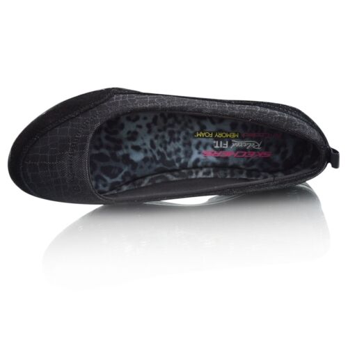 Mujer Skechers Slip On Radiante Negro Talla UK 4.5 (ajuste relajado) - Imagen 5 de 11