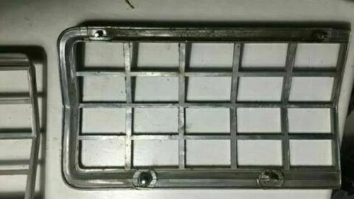 1974 74 FORD MERCURY MONTEGO REAR TAIL PANEL Trim Pieces - C20 - Image 4 of 4