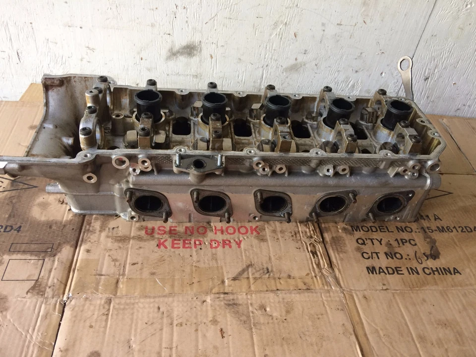 BMW OEM E60 E63 M5 M6 06-10 MOTOR V10 S85 CULATA BANCO LADO CONDUCTOR IZQUIERDO 2 Foto 4 de 4