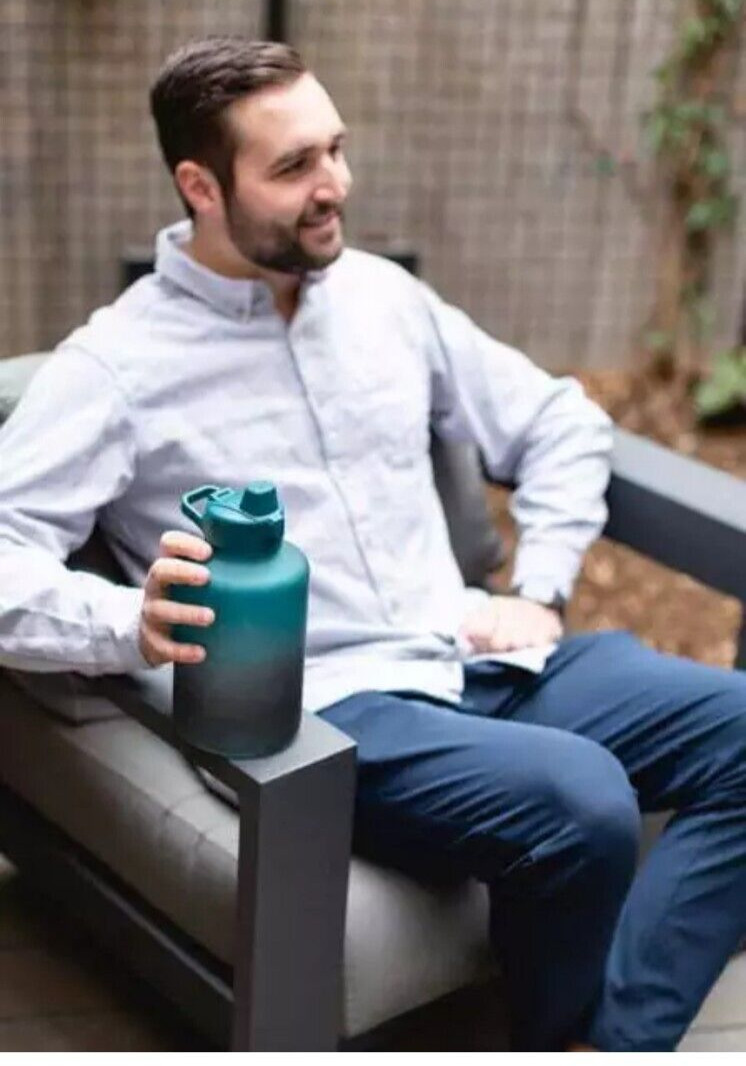 Simple Modern Water Bottle 64 oz Summit Half Gallon BPA FREE Lightweight NEW