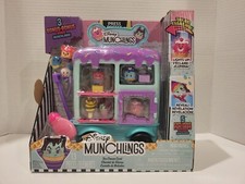 Disney Munchlings Ice Cream Cart Playset 13 pieces