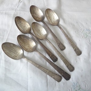 6x Vintage Souvenir Löffel 1939 New York World's Fair Weltausstellung Rogers (O)