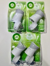 Lot of 4 Air Wick Scented Oil Warmer/Diffuser...