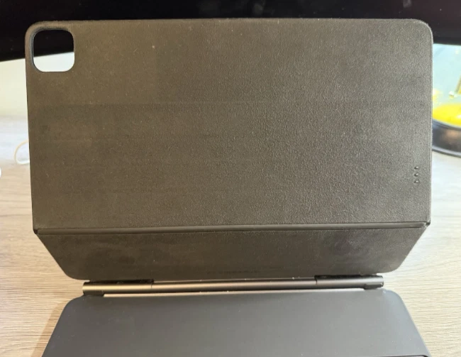 Apple - Magic Keyboard para iPad Air 13" (M2 M3) - Negro Foto 2 de 4