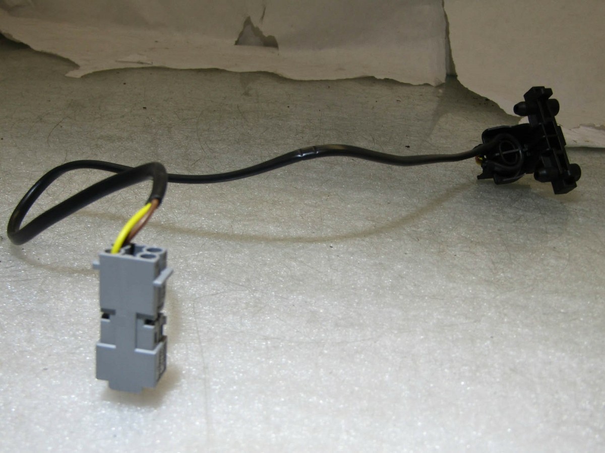 BMW MINI 2 series F45 F46 F48 left front seat track sensor 9364552 