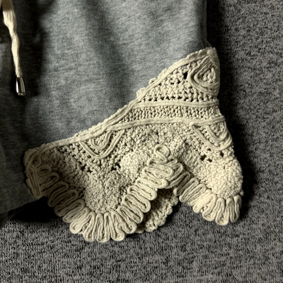 Pantalones cortos para mujer Jonathan Simkhai talla XS grises detallados de encaje Foto 3 de 4