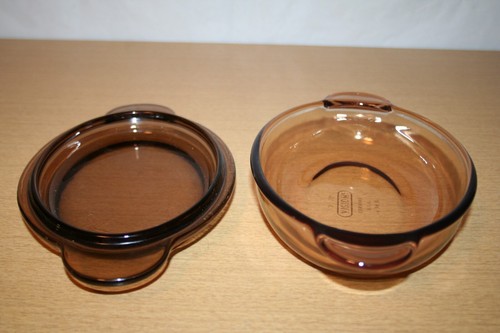 Visions Oval Casserole Dish V14B with Lid P14C - Picture 3 of 4