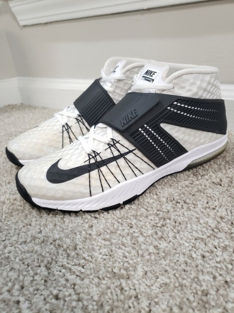 nike zoom train toranada