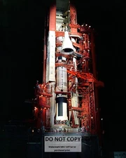 GEMINI 4 SPACECRAFT HOISTED FOR MATING WITH TITAN LAUNCHER - 8X10 PHOTO (AA-441)