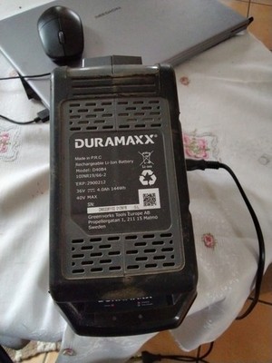 Duramaxx Modell D40B4 Akku 40 Volt 4 Ah + Ladegerät 