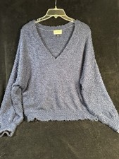 Universal Thread Women's V-Neck Textured Loose-Knit Pullover Sweater Blue L