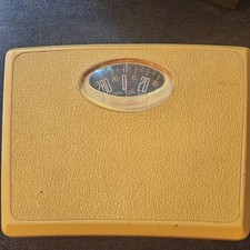 Duracrest Vintage Yellow Dial/Mechanical Metal Bathroom Scale