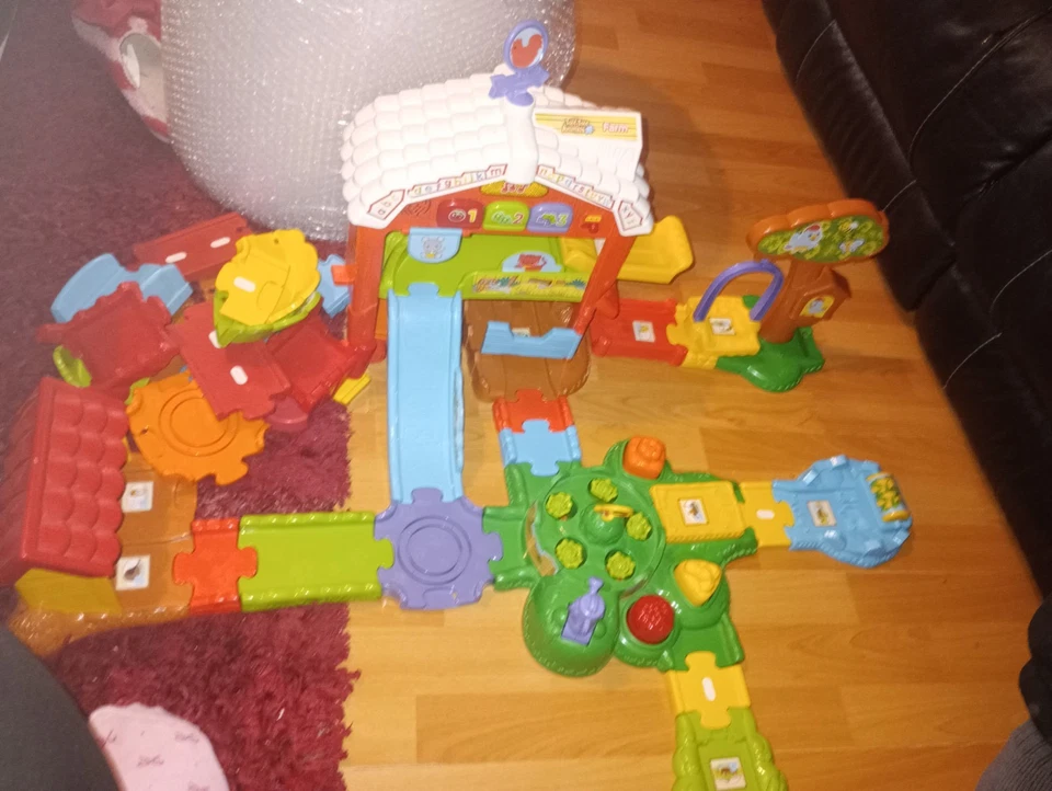 VTech Toot Toot Animal Farm Track and Animals, Has Six Animals - Image 2 of 4