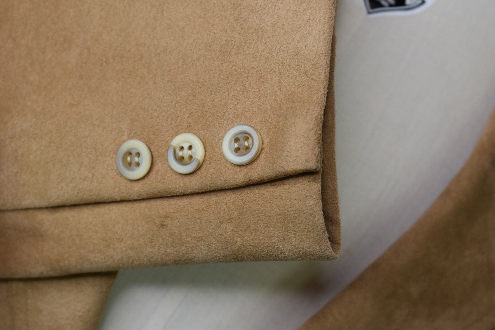 * Halston * Halsuede Model Solid Tan Patch Pocket… - image 5