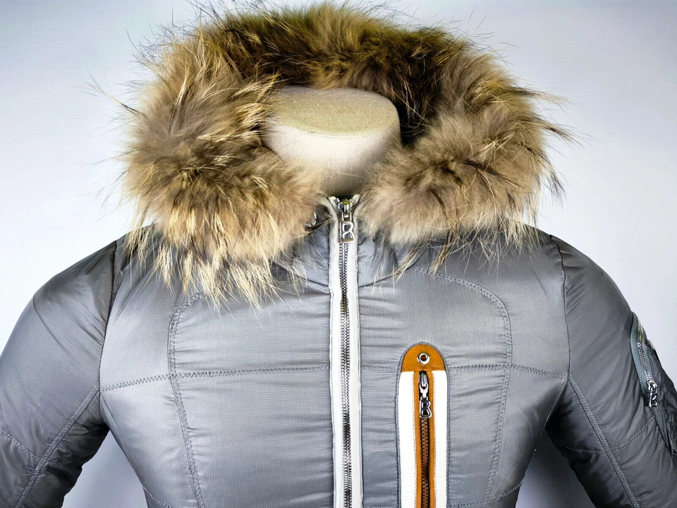 Bogner Mantel / Daunenmantel / Jacke mit Besatz Gr. 36 (S) silbergrau Skijacke - Bild 3 von 4