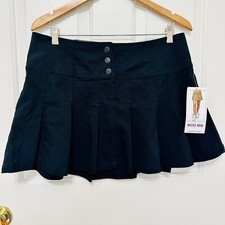 VANILLA STAR BLACK PLEATED MICRO MINI SKIRT