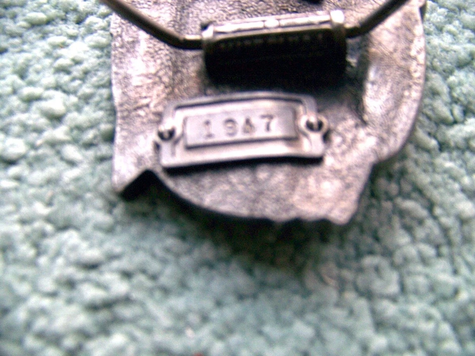 De colección Ford Thunderbird 1957 Hebilla de Cinturón Gran Hebilla Americana Peltre EE. UU. C1990 Foto 3 de 3