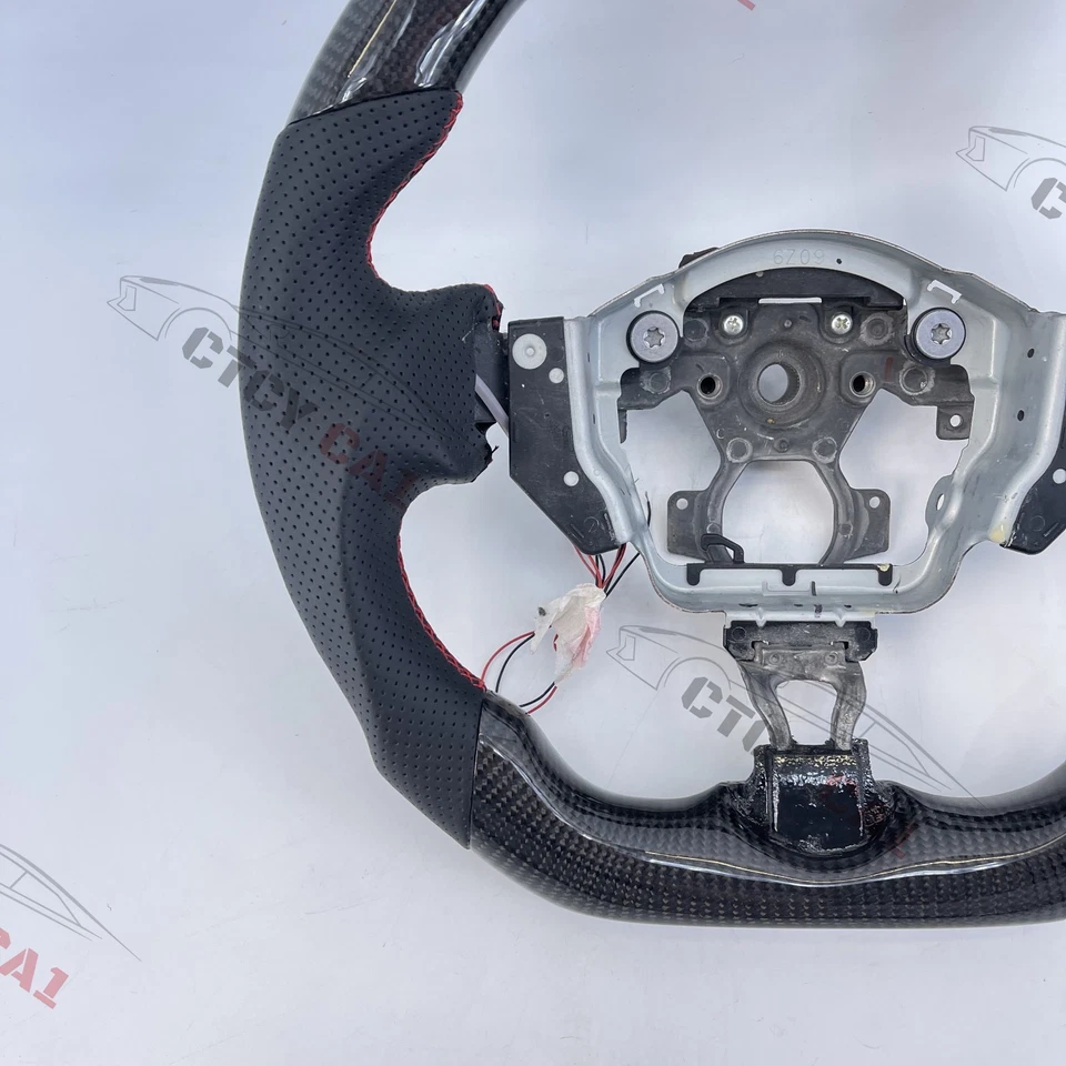 Volante de fibra de carbono personalizado para Infiniti QX70 Nissan 370Z LED en la parte superior Foto 4 de 4