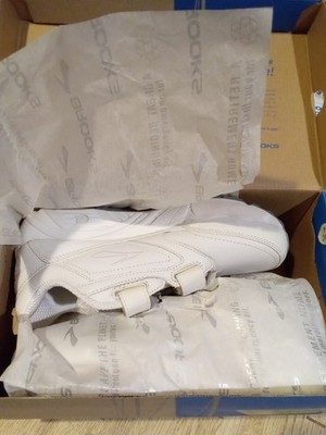 Brooks Addiction Walker V-Strap White NEW Women 9.5 D