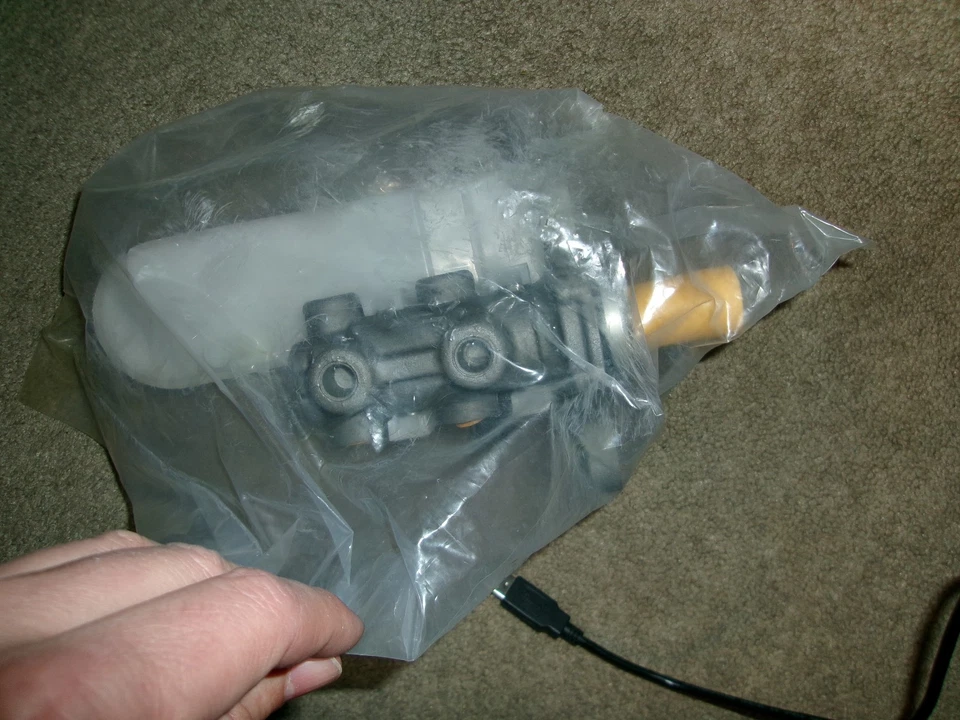 Genuine ACDelco For Dodge Avenger 2008-2014 Brake Master Cylinder Aluminum Black - Image 3 of 4