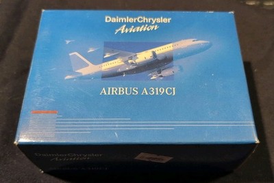 Herpa Wings Airbus A319 CJ ''Daimler Chrysler Aviation'' #508988 -Old Store Stock 