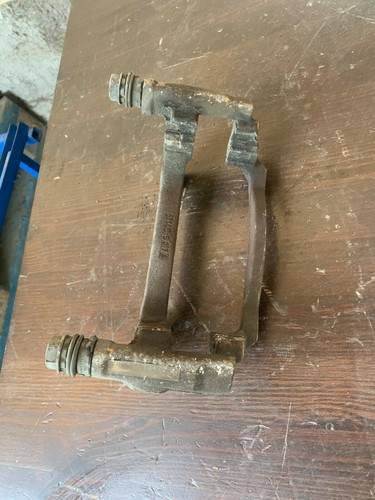 Audi A3 TT VW Golf 7 Touran Tiguan Bremsträger vorne links 8V0615123D original