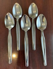 5 Grapefruit Spoons  "Enjoy Grapefruit"  Serrated Stainless Steel Spoons  6"