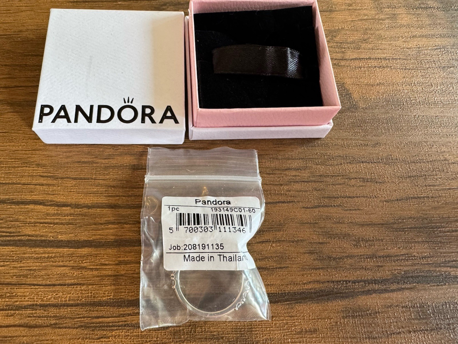 Pandora Superimposed Shiny silver band ring 193149C01-60 Size 60 new boxed