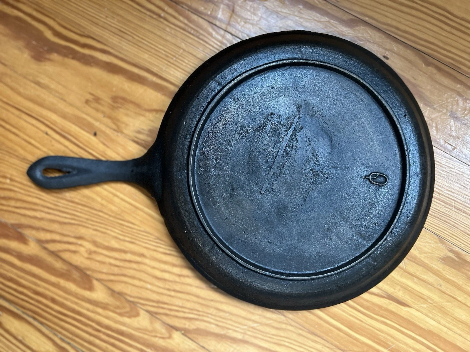 Antique 1800's Vintage Cast Iron Gate Marked Griddle #7