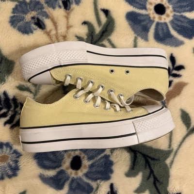 Converse Chuck Taylor All Star Lift Platform Low Top Lace-Up Canvas Lemon Drop