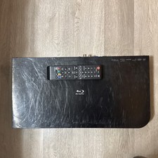 Samsung HT-Jm41 BLUE-RAY/DVD/CD 5.1ch Home Theater System w Remote No Speakers