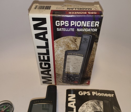 MAGELLAN GPS PIONEER SATELLITE NAVIGATOR HANDHELD TAIWAN - FOR PARTS NOT WORKING - Picture 3 of 7