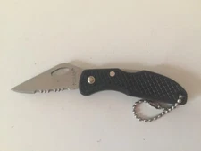 MAXAM LOCKBACK KNIFE   SERRATED  EDGE  SK7002