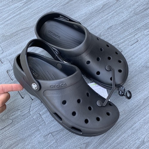 Black Crocs Men's Size 10 Sandals 