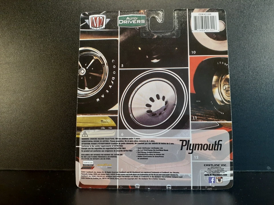 M2 Machines 71 Plymouth Hemi Cuda Red & Blue 66 CHARGER R73 R73 R74 21 Lot of 3 - Image 4 of 4