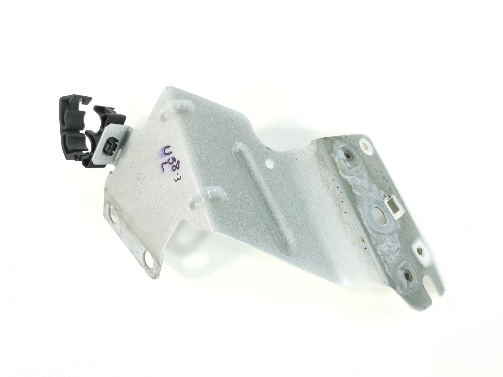 Maserati Ghibli 2017 RWD M156B 3.0 L Front Left Lower Fender Bracket Mount OEM