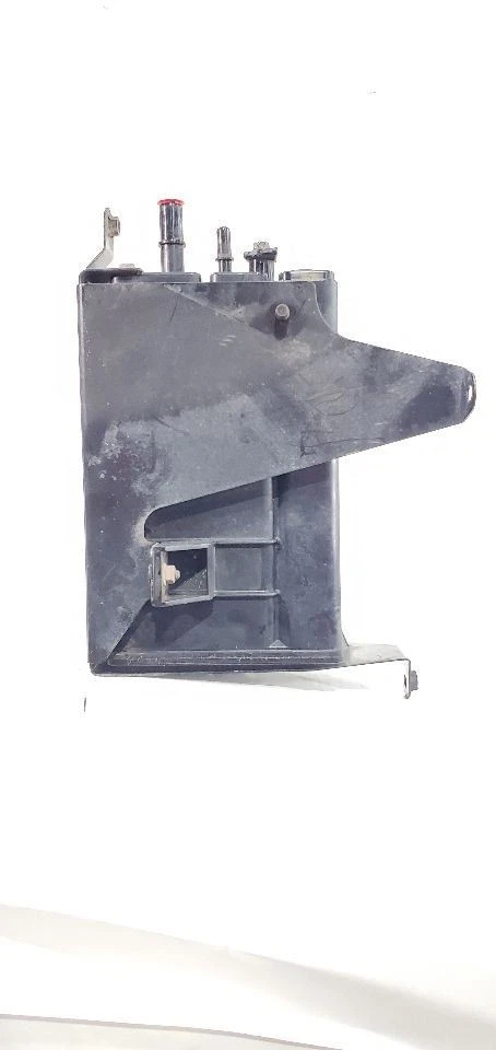 Mitsubishi Eclipse Cross 2019 bote de vapor de combustible OEM de 1,5 L Foto 4 de 4