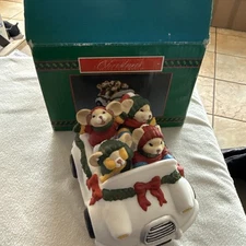 House of Lloyd Christmas Around the World Good Cheer Mice Ride Car Music Box
