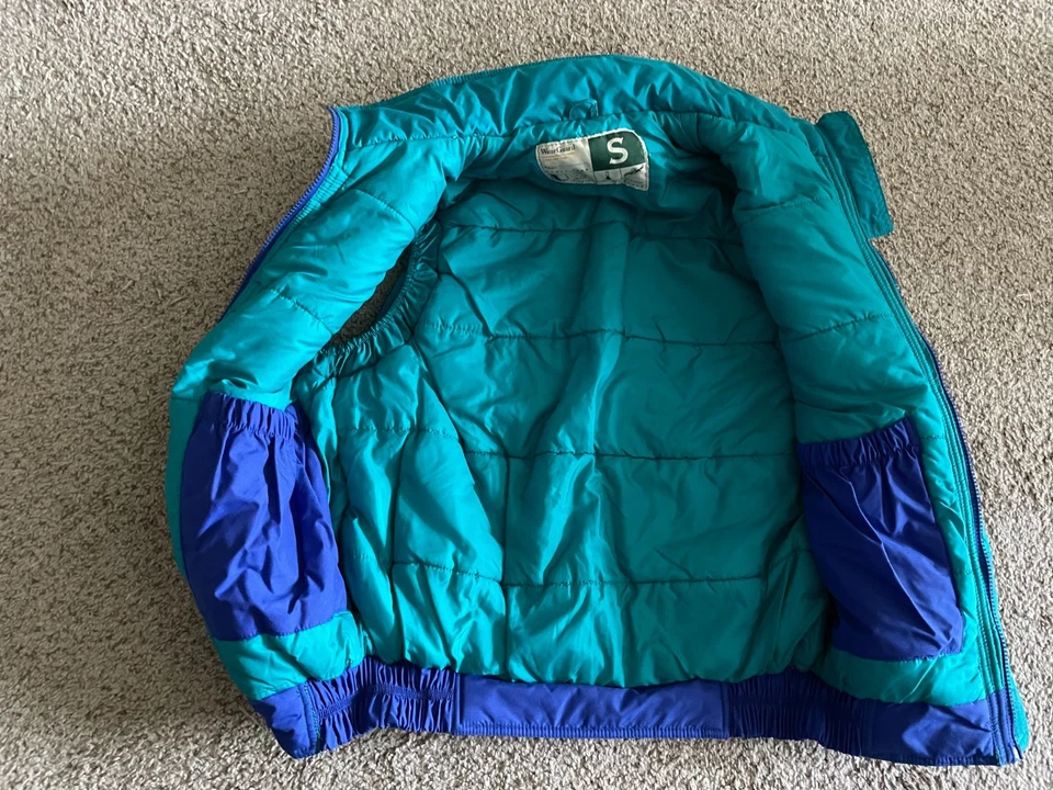 Men's Wear Guard puffer vest size small, blue&green. - Image 3 of 4