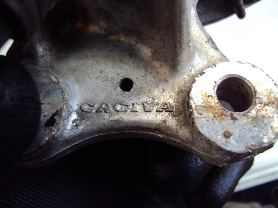 Pedal de freno derecho original original original genuino Cagiva clavija y percha Foto 3 de 4