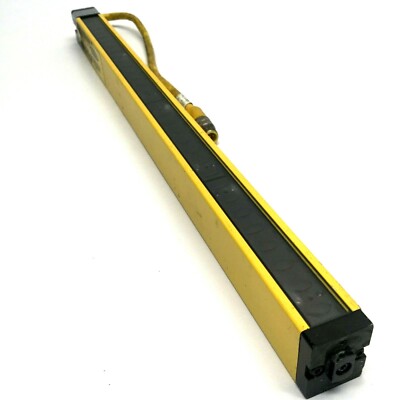 Banner USR1624YP2 Micro Screen Light Curtain Receiver 49608