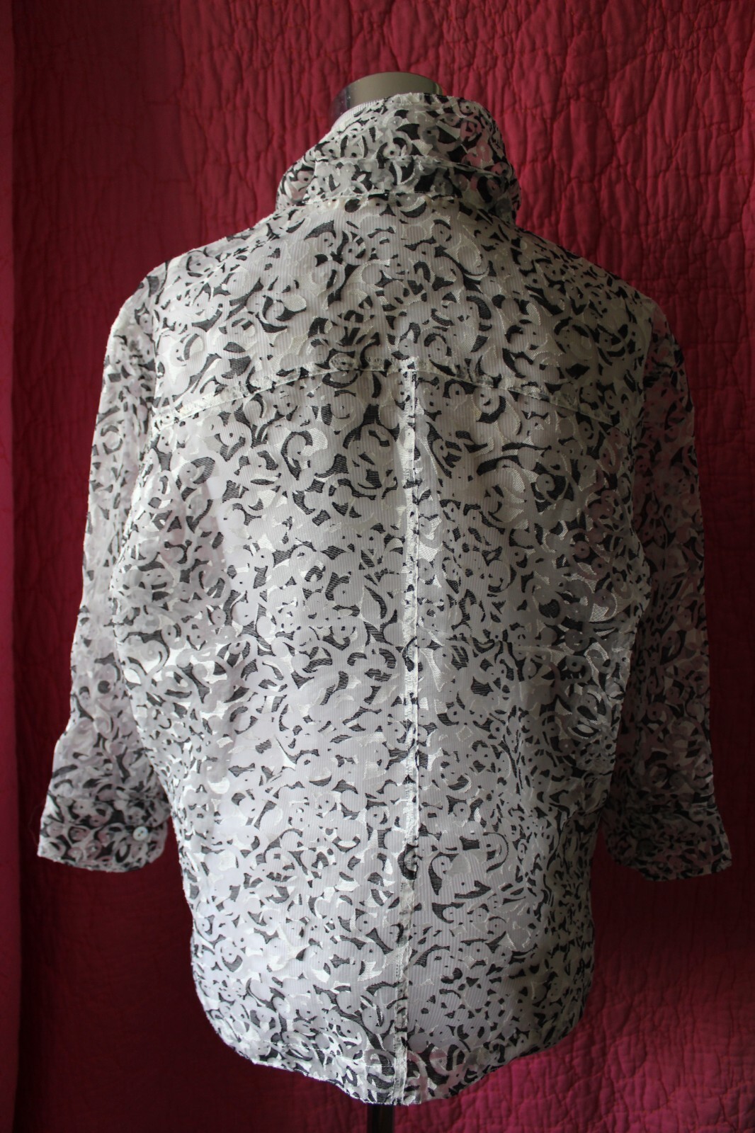 NOTATIONS White Gray Black Burnout Button Blouse Sz L Sheer Top Geo Print