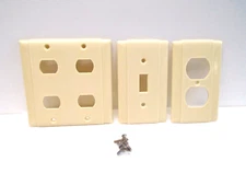 (3) VTG UNILINE IVORY BAKELITE SWITCH COVERS! RIBBED ART DECO DESIGN! W/SCREWS!