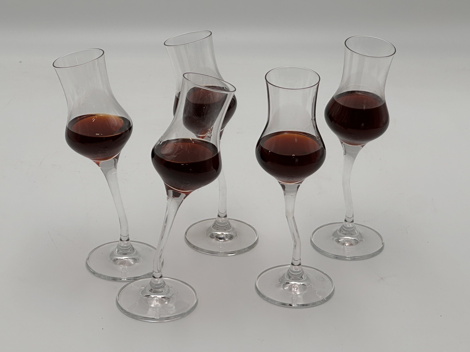 Grappa Gläser 6 gebogener Stiel, krumm schräg